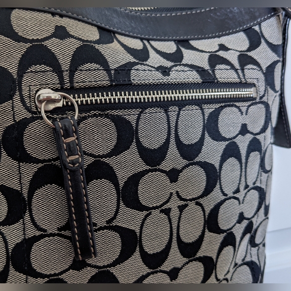 COACH crossbody purse with signature grey and black pattern - Picture 7 of 9